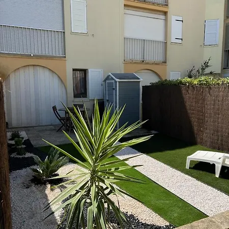 Apartment T2 Avec Son Rez De Jardin De 40 M2 5 Couchages 250m De La Et 15km De L'arena *