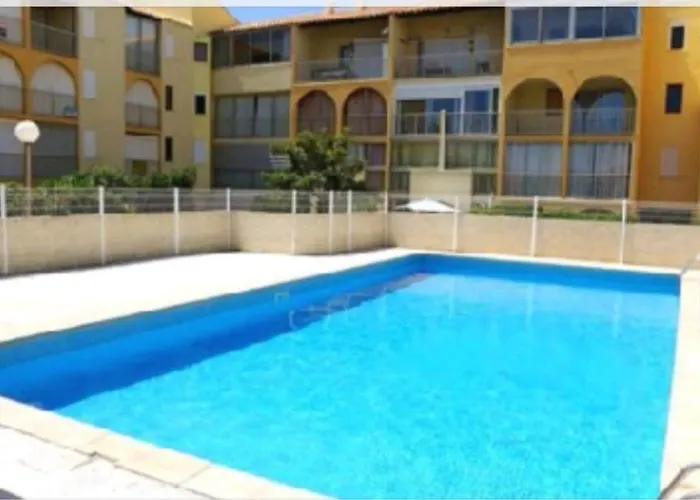 Apartment T2 Avec Son Rez De Jardin De 40 M2 5 Couchages 250m De La Et 15km De L'arena