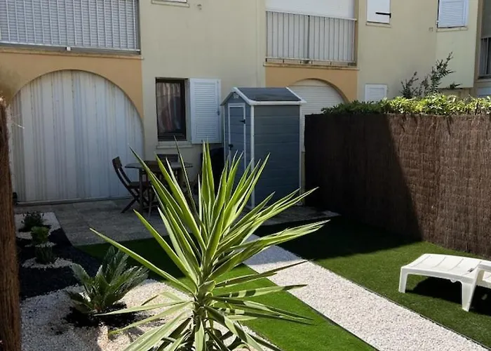 Apartment T2 Avec Son Rez De Jardin De 40 M2 5 Couchages 250m De La Et 15km De L'arena *