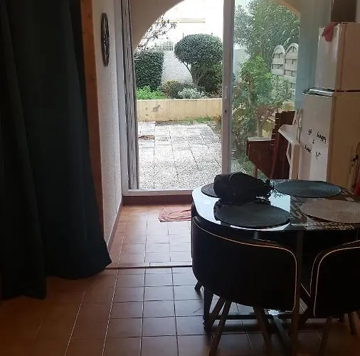 Apartment T2 Avec Son Rez De Jardin De 40 M2 5 Couchages 250m De La Et 15km De L'arena Narbonne Plage